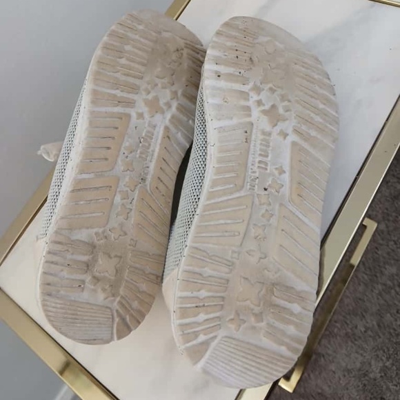 Stone White Hey Dude Mesh Upper Slip-On Style Sneakers Size 8. - Picture 9 of 9